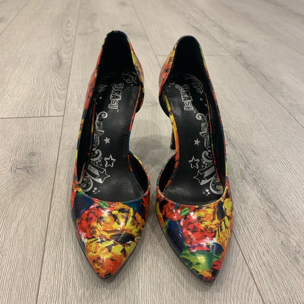 Size 9, Floral